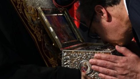 POJAS PRESVETE BOGORODICE JE SVETINJA Predsednik Vučić poslao jasnu poruku blokaderima (VIDEO)
