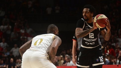 Dok gledate kroz šta klub prolazi na terenu i van njega... Sterling Braun po prvi put od odlaska iz Partizana o crno-belima