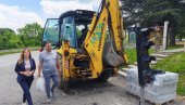 NOVA STAZA ZA PEŠAKE:  Bezbednije kretanje učenika i građana u blizini osmoletke u Prnjavoru
