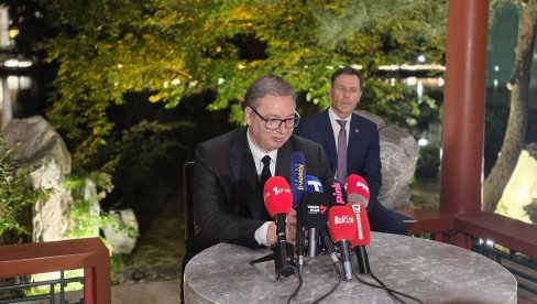 PARTNERSTVO SA KINOM DONELO NEVEROVATNE STVARI Vučić: Si prihvatio ulaganja u fabrike veštačke inteligencije