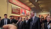 ПОКЛИН ОД СИЈА: Вучић добио грумен земље са месеца