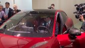 OVI AUTOMOBILI ĆE PREGAZITI SVE: Vučić obišao moćne mašine (VIDEO)