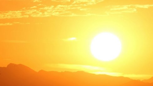 SUNCE PRŽI PO SRBIJI: Danas će biti pakleno, u 3 regije upaljen crveni meteoalarm