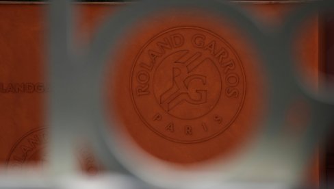 Rolan Garos se hitno oglasio: Ne nasedajte - u pitanju je prevara!