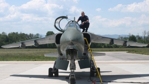 SRPSKI ORLOVI“ U AKCIJI: Intenzivna obuka J-22 u Lađevcima (FOTO/VIDEO)