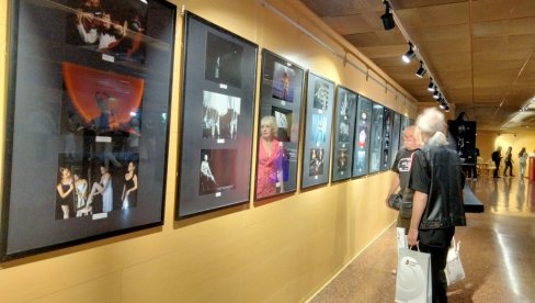 ZLATNA MEDALJA LJUDMILI STEFANOVOJ: Otvorena izložba 18. Međunarodni trijenale Pozorište u fotografskoj umetnosti