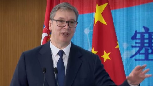 ВУЧИЋ СРЕЋАН ЗБОГ КОМПАНИЈА КОЈЕ ДОЛАЗЕ: Данас сам видео шта значи наше челично пријатељство