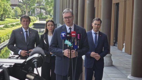 НЕМАЧКА СЕ ЈАСНО ОДРЕКЛА НАЦИСТИЧКЕ ПРОШЛОСТИ Вучић о насловној Вечерњих новости: Што то радите? То није истина