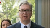 VUČIĆ SE OBRAĆA IZ KINE (VIDEO)