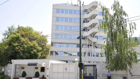ПИК ПОБАЦИО: Луис Кришок остаје вршилац дужности високог представника у БиХ
