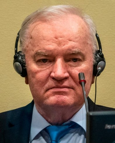 РУСИ БРАНЕ РАТКА МЛАДИЋА У САВЕТУ БЕЗБЕДНОСТИ УН: Москва тражи пуштање генерала, оштро напали Хаг
