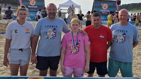 RVANJE NA PESKU: Tri medalje za Srbiju u Poreču