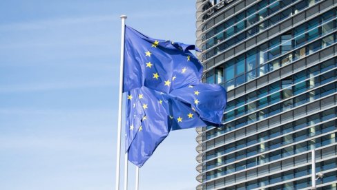 EU NASTAVLJA DA FINANSIRA KIJEV: Odobrena nova isplata, evo koliko novca stiže