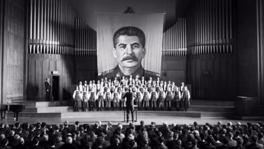 ПРВИ ПУТ ОТВОРЕН СТАЉИНОВ ТРЕЗОР Нашли су право благо - део заплењен Романовима: Осећам се као Индијана Џоунс који отвара пећину