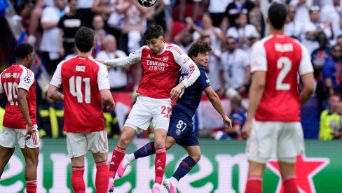 ARSENAL U PUNOM ZALETU: Betis prva prava provera za Artetine „topdžije“