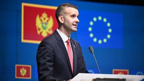ЦРНОГОРЦИ ПОЧЕЛИ ДА ХАПСЕ РУСЕ: За премијера Спајића то је успешна акција