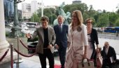 BAŠ TEŽAK DAN ZA BLOKADERE: Potpredsednica Tise posetila Beograd - pozvala Anu Brnabić u Budimpeštu