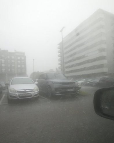 УПОЗОРЕЊА СЕ САМО НИЖУ: Опасно невреме прети Хрватској, цели регион под алармима