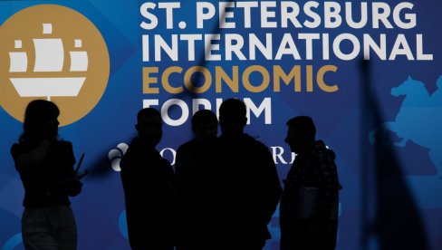 NAJBOLJE STE SE POKAZALI, ORMUSKA KRIZA VAS NIJE NI TAKLA Rusija odala priznanje ovoj supersili i to usred Sankt Peterburga