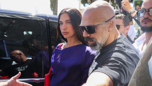 DUA LIPA RAZBESNELA GRAĐANE SICILIJE: Zbog svoje svadbe blokirala 2 glavna trga na 3 tri dana - naterala ih i da potpišu ugovor