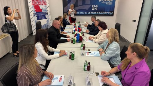 DALIBOR MARKOVIĆ PALMA SA VISOKOM RUSKOM DELEGACIJOM: Vučić i Putin potpisali sporazume na dobrobit oba naroda