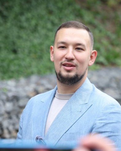 MENJAM PELENE, PLANIRAMO JOŠ DECE: Uroš Živković proslavio prvi rođendan Lazaru - Porodica mi je važna (FOTO)
