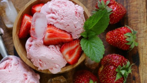 RECEPT ZA DOMAĆI KAPRI SLADOLED: Potrebna su vam samo 4 sastojka