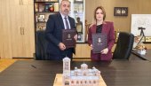 НИКО НЕ МОЖЕ ТЕНК СА КОШАРА ДА НАЗИВА СМЕЋЕМ! Ђурђевић Стаменковски одбрусила блокадерима у Крушевцу