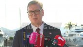 ПОМАЖЕ БОГ, ГОСПОДИНЕ ВУЧИЋУ Председник се обраћа из Тивта, открио да ли се осећа безбедно