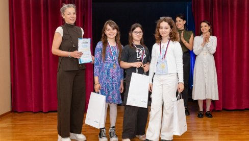 TAKMIČENJE DIGIT@LNI SVET U MOJIM RUKAMA - VELIKA DIGITALNA AVANTURA: Zlatne medalje četvrtacima iz pet osnovnih škola