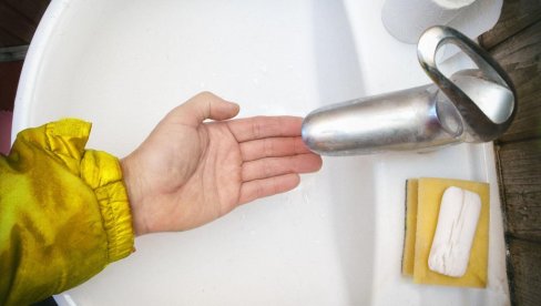 UVODE SE RESTRIKCIJE U OVOM SRPSKOM GRADU: Počinju isključenja vode, slede stroge kazne za zalivanje bašti i punjenje bazena