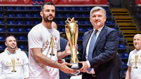 MENI SE TO NIJE SVIDELO! Darko Plavšić udario po Branku Laziću zbog Zvezde