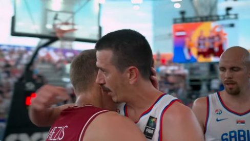 SRBIJA PALA POSLE LUDE UTAKMICE: Basketaši poraženi u polufinalu Svetskog prvenstva