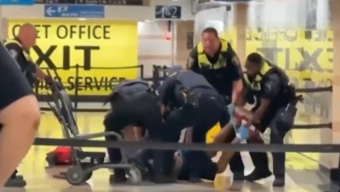 IZBODENO ŠESTORO LJUDI NA STANICI ISPOD ČUVENE ARENE: Horor u NJujorku uoči sportskog spektakla na kojem će prisustvovati i Tramp (VIDEO)