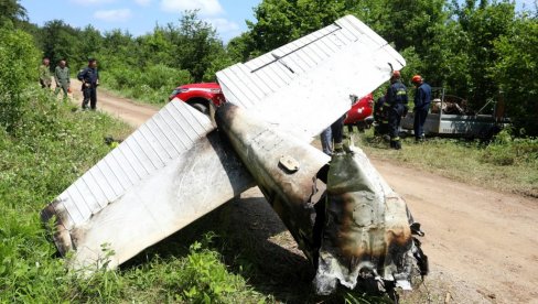 SRUŠIO SE AVION U HRVATSKOJ: Hitne službe na licu mesta