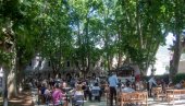 GRAD TREBINJE I TO POKRENULI PROGRAM POGODNOSTI ZA TREBINJCE: Kupovina sa karticom za popuste