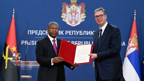 VUČIĆ ODLIKOVAO PREDSEDNIKA ANGOLE: Lorens uzvratio najvišim priznanjem svoje zemlje