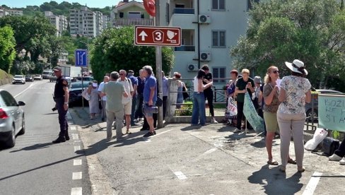 БИВШИ РАДНИЦИ ВЕКТРА БОКЕ ТРАЖЕ  ПРАВДУ: У фокусу поново спорна продаја хотела Игало