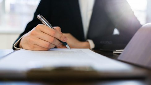 OSTAĆETE BEZ HILJADE EVRA: Evo kako jedan potpis jede baš novac