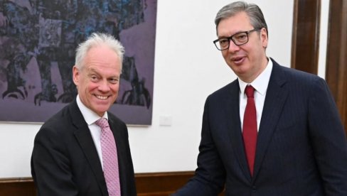 VUČIĆ O SUSRETU SA KOPMANOM: Predsednik otkrio o čemu su sve razgovarali (FOTO)