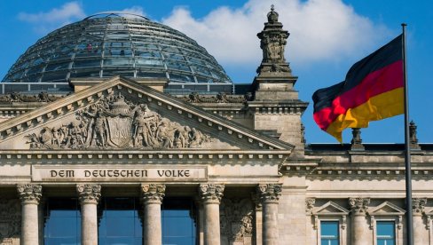 NEMAČKA NA PREKRETNICI: AfD na preko 40 odsto glasova pred sutrašnje izbore u ovoj pokrajini