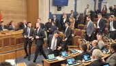 СКУПШТИНА ЦРНЕ ГОРЕ: Изгласана реконструкцију владе