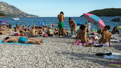 KAKO SE PRAVILNO PERE KUPAĆI KOSTIM? Evo šta nikako ne smete da radite