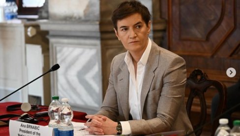 BLOKADERI NA APARATIMA: Venecijanska komisija pohvalila opet Srbiju, Ana Brnabić ponosno predstavila svoju zemlju
