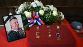 VUČIĆ POSTHUMNO ODLIKOVAO MILOVANA JOVANOVIĆA: Pripadnik vojske Srbije stradao u mirovnoj misiji u Libanu