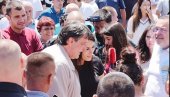 МИНИСТРИ У ВЕЛИКОМ ШИЉЕГОВЦУ: Више је нас који волимо Србију, нема стајања победићемо их радом (ВИДЕО)