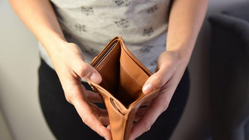 NOVAC JE TU: Stavite list jedne biljke u novčanik i pare će se lepiti za vas