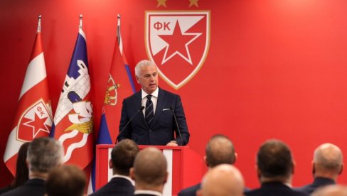 НИЈЕ СМАК СВЕТА: Звездина легенда стала уз Терзића и открила ког тренера би волела на Маракани