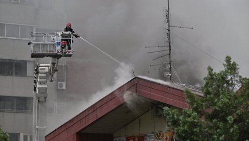 POVREĐENI VATROGASCI U POŽARU NA NOVOM BEOGRADU: Komandant otkrio najnovije detalje borbe sa vatrenom stihijom (FOTO/VIDEO)