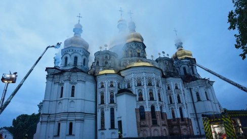LAVRA ZA UKRAJINCE KAO NOTR DAM ZA FRANCUZE: Francuski ministar se oglasio o bombardovanju pravoslavne svetinje